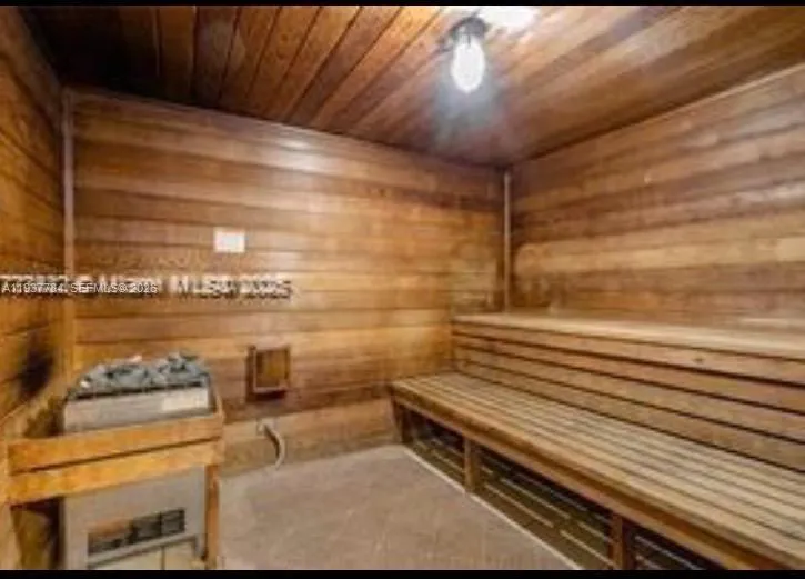 16701 NE 13 AVE # 310, Miami FL 33162