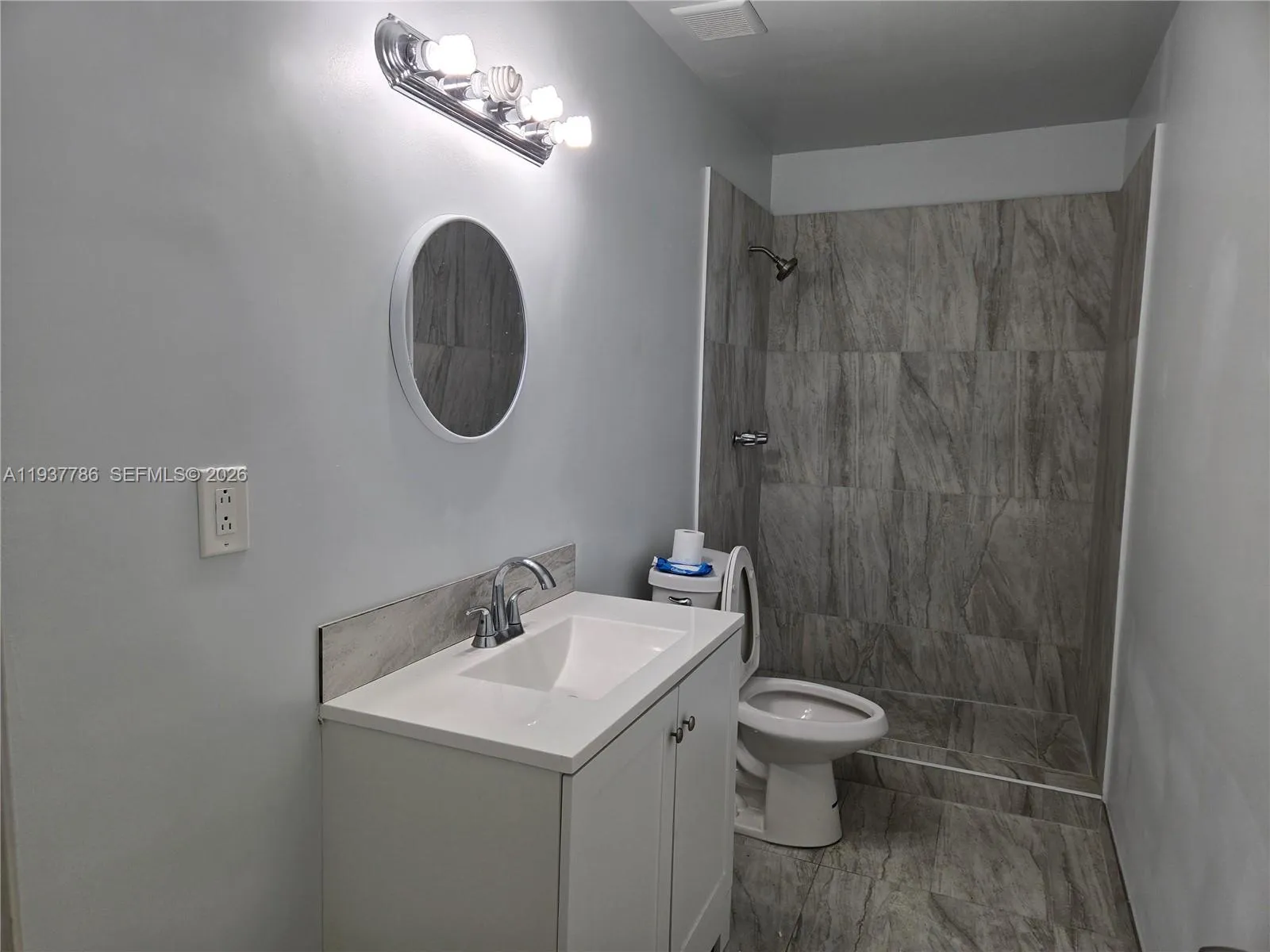 842 Banks Rd, Coconut Creek FL 33063