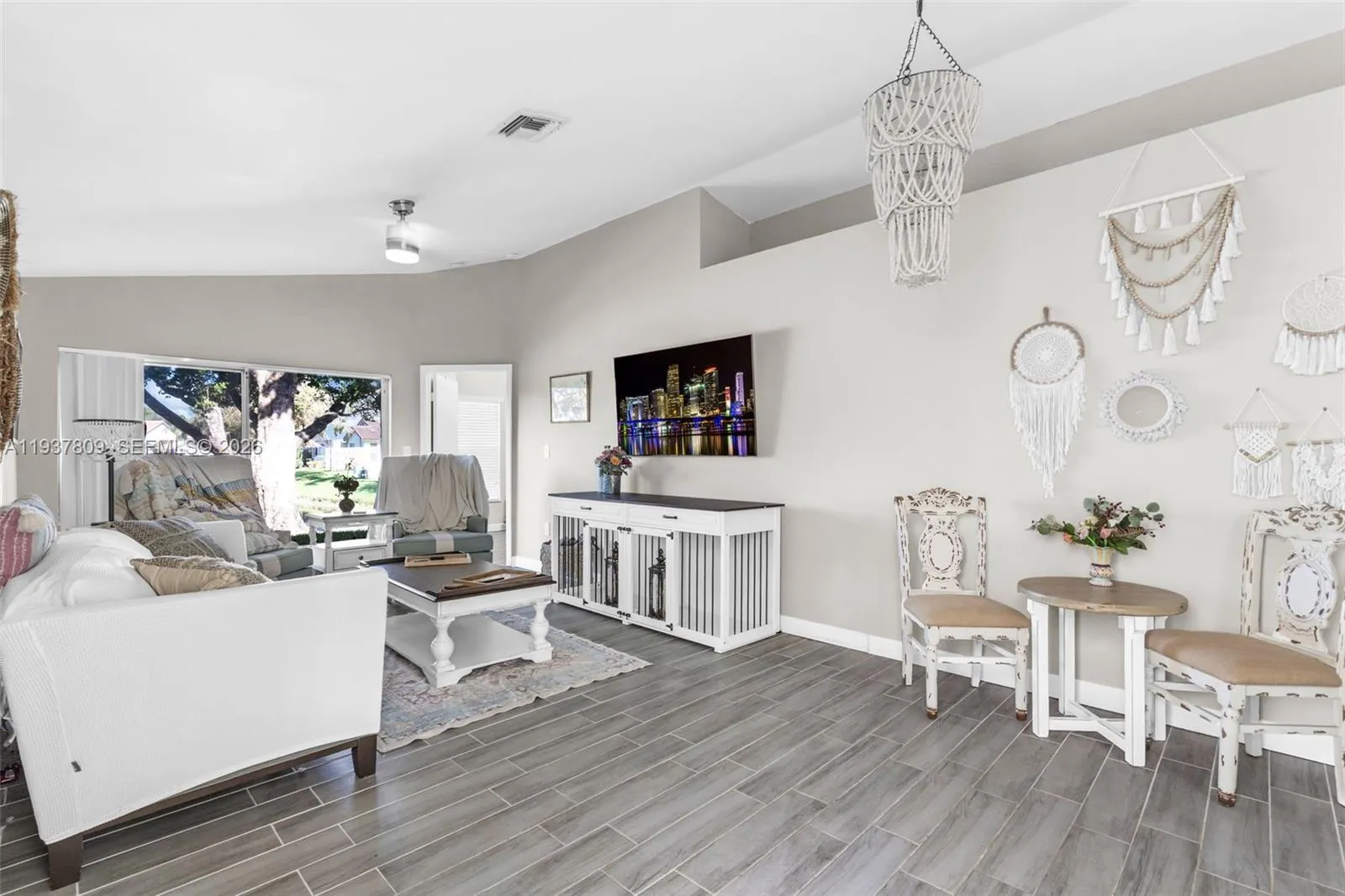 10831 NW 3rd Ct, Pembroke Pines FL 33026