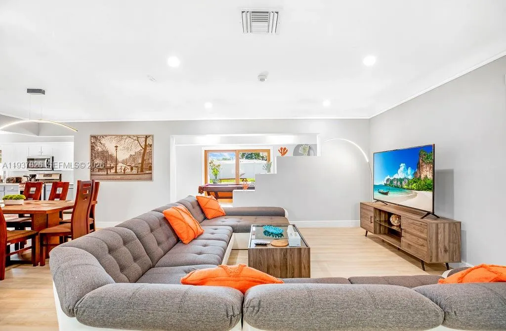 5320 NE 16th Ter, Fort Lauderdale FL 33334