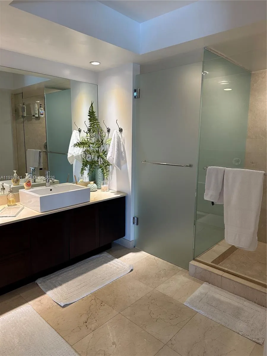 150 Sunny Isles Blvd # 1102, Sunny Isles Beach FL 33160