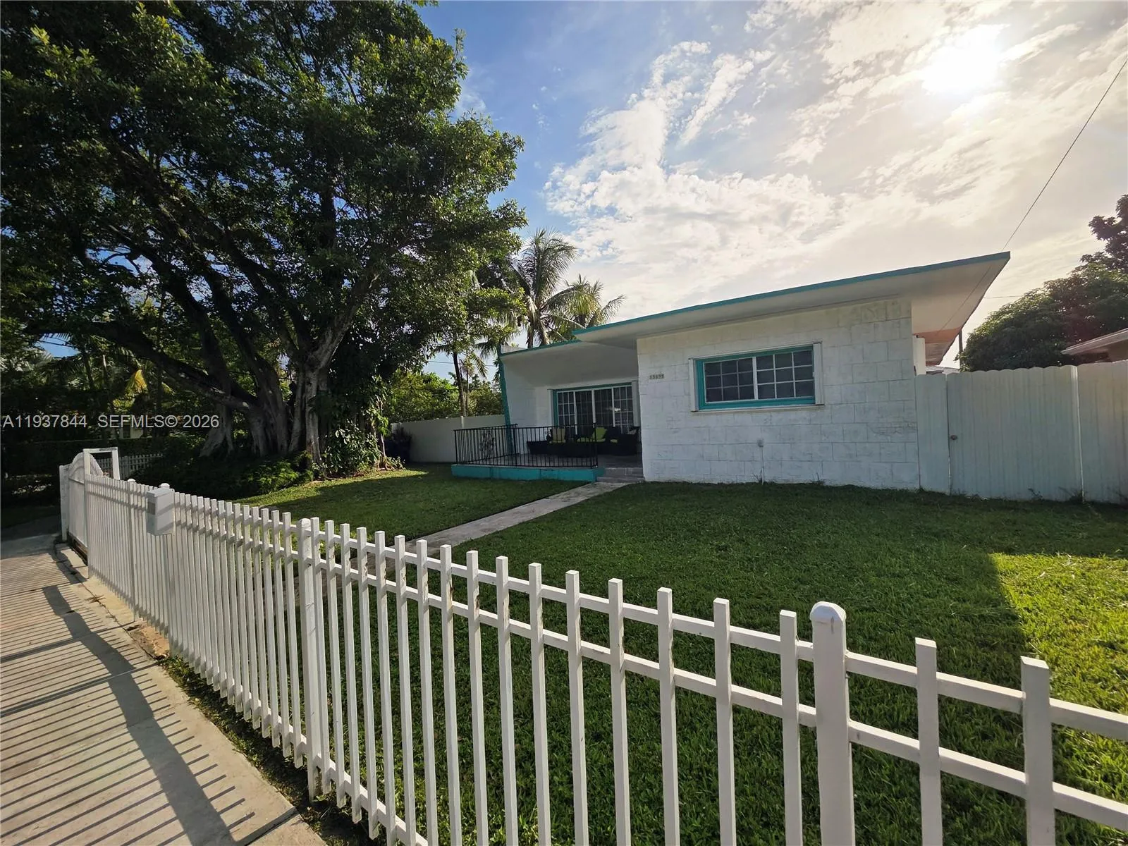 13895 NE 11th Ave, North Miami FL 33161
