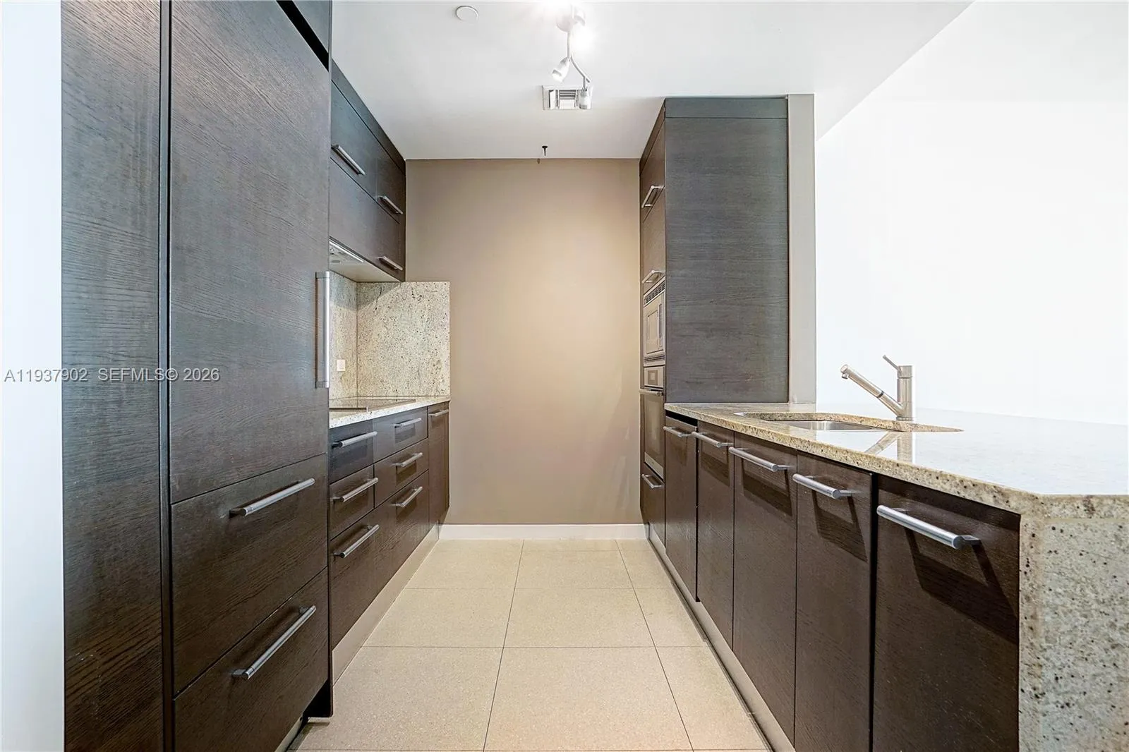 900 Biscayne Blvd # 2910, Miami FL 33132