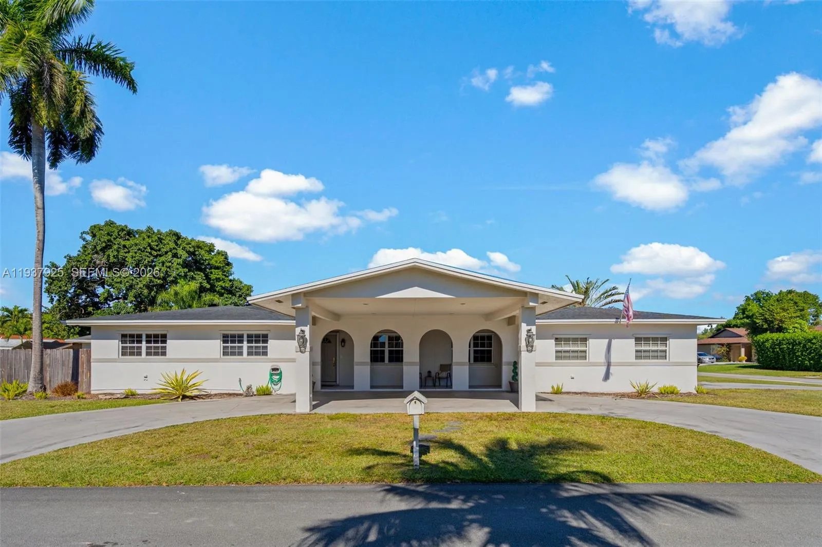 5 bedroom 2 bath for sale at 12805 SW 193rd Ter, Miami FL 33177