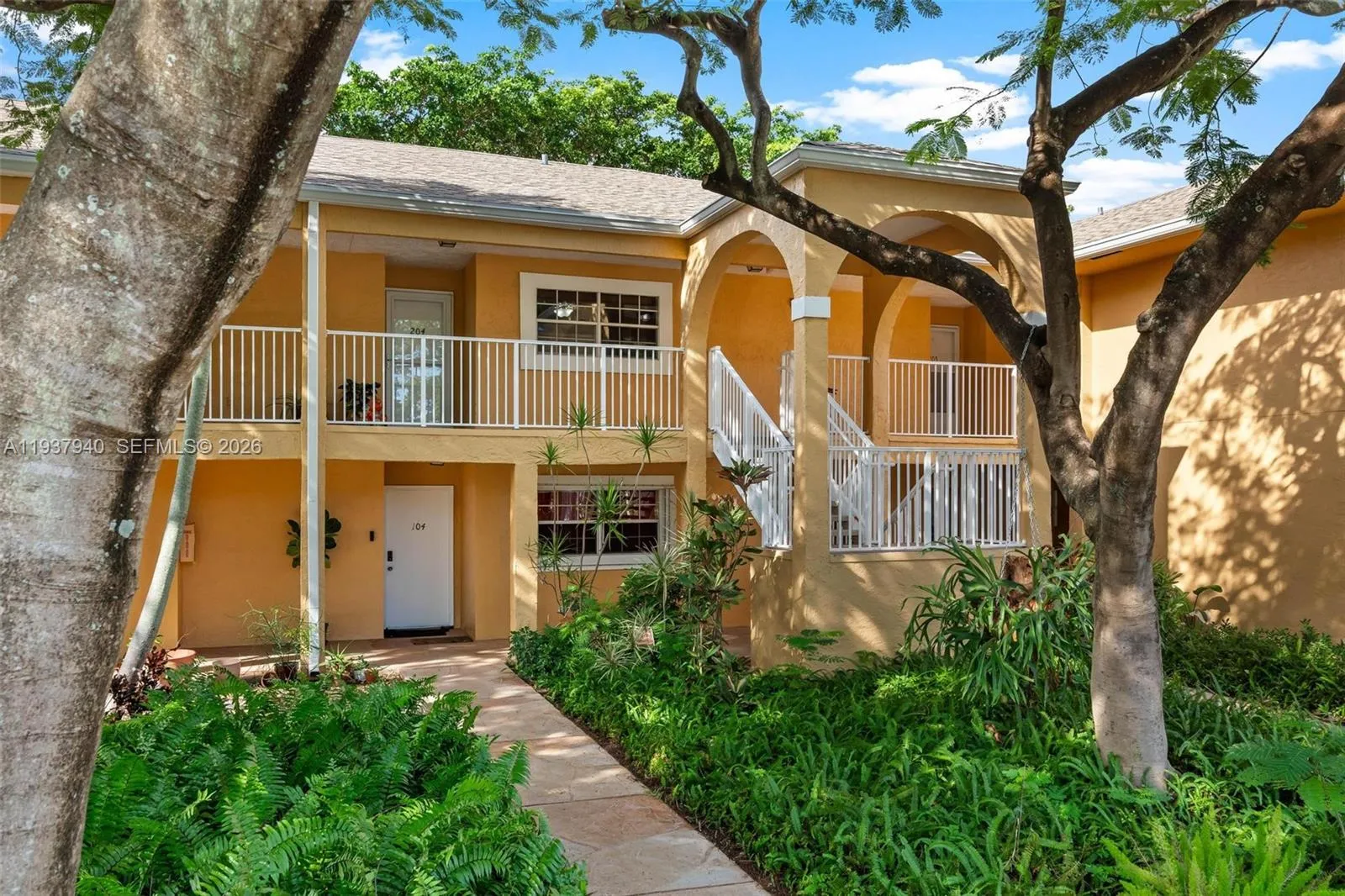 401 SE 10th St # B205, Dania Beach FL 33004