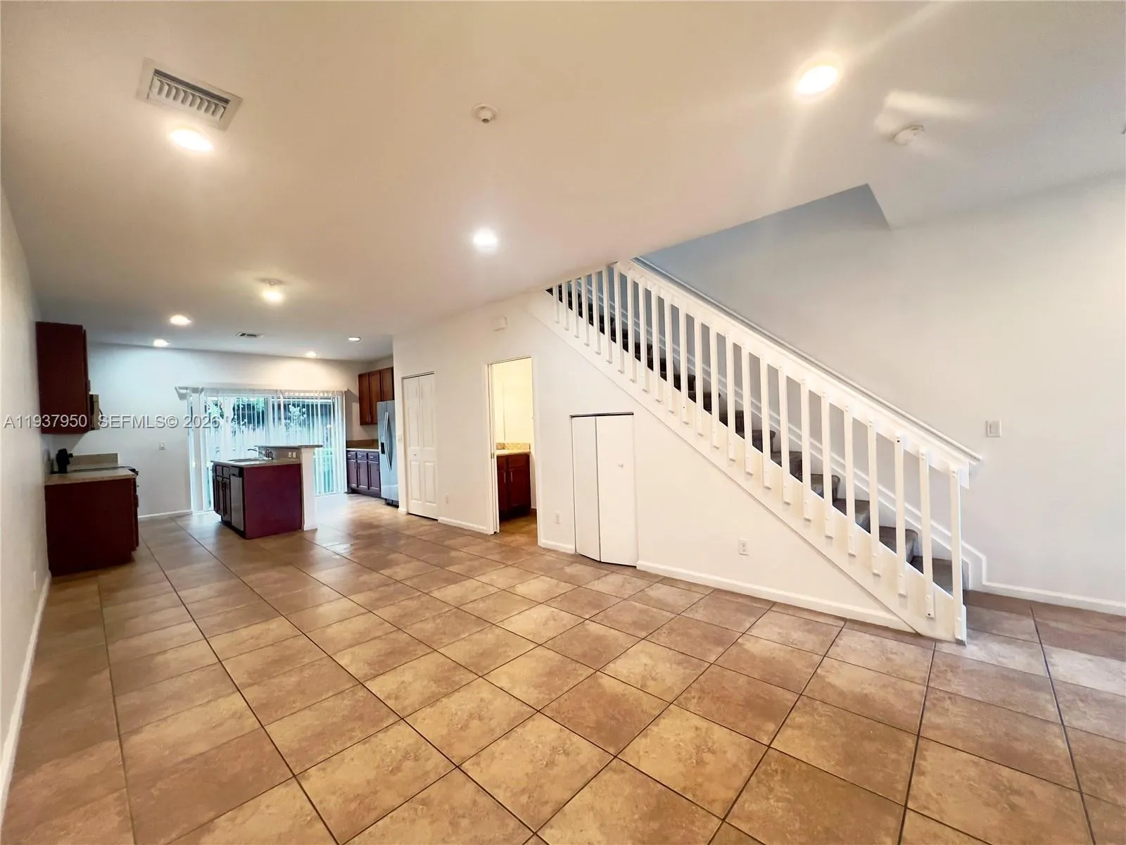 5906 Woodlands Blvd, Tamarac FL 33319