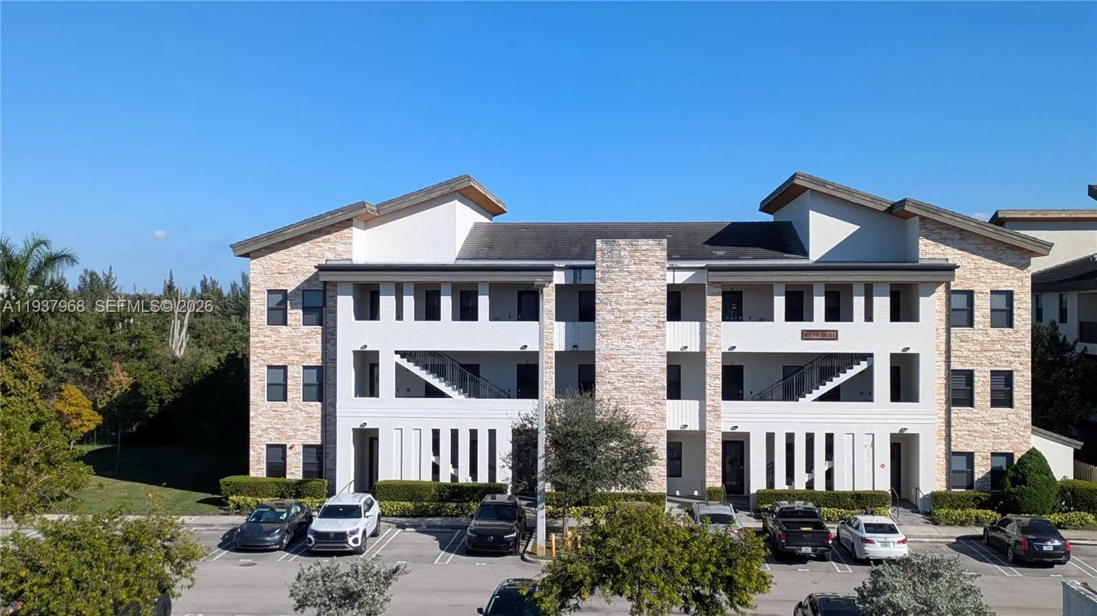 2 bedroom 2 bath for sale at 8055 NW 104th Ave # 23, Doral FL 33178