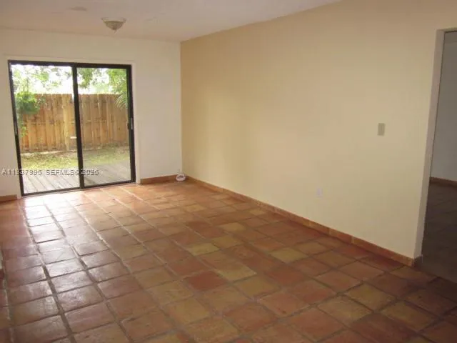 13224 SW 10 TE, Miami FL 33184