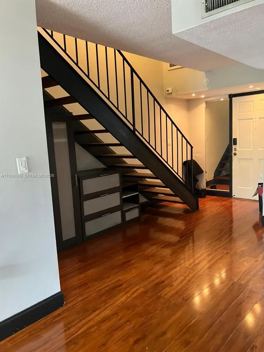 9351 Fontainebleau Blvd # B206, Miami FL 33172