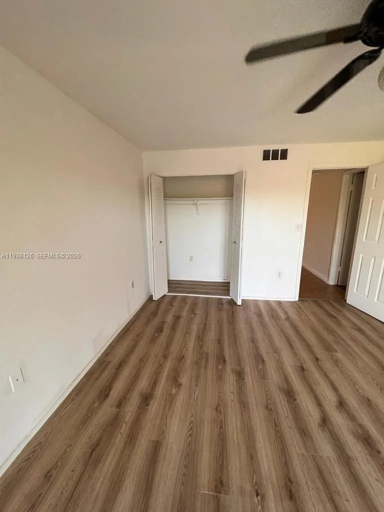 20520 NW 15th Ave # 221, Miami Gardens FL 33169