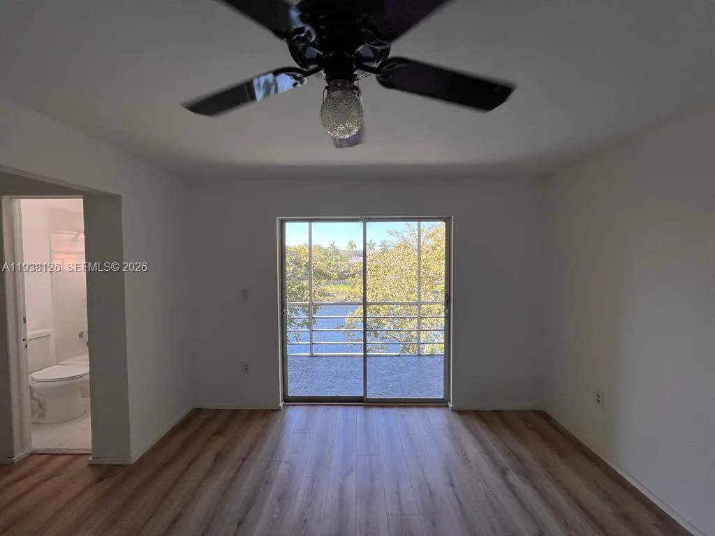 20520 NW 15th Ave # 221, Miami Gardens FL 33169