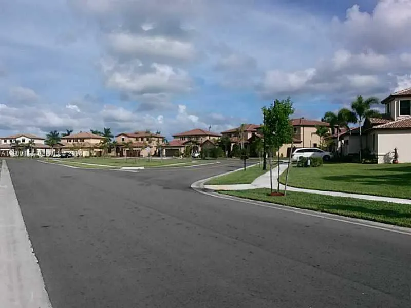 191 SE 35 TH AV., Homestead FL 33033