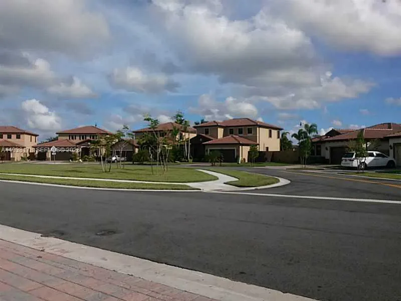 191 SE 35 TH AV., Homestead FL 33033