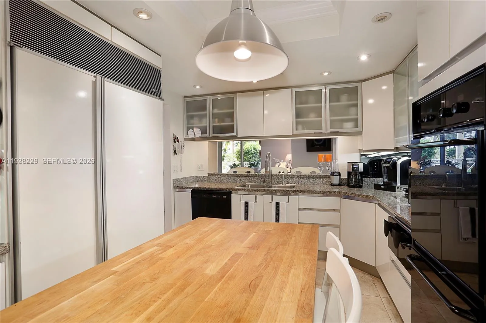 445 Grand Bay Dr # 215, Key Biscayne FL 33149