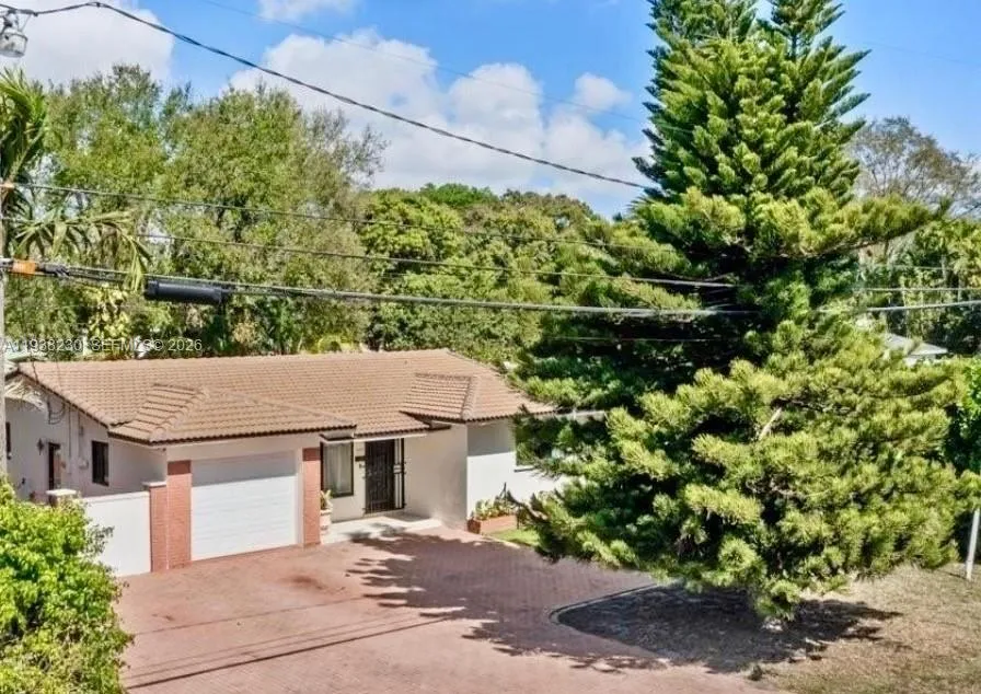 3 bedroom 2 bath for sale at 6385 SW 25th St, Miami FL 33155