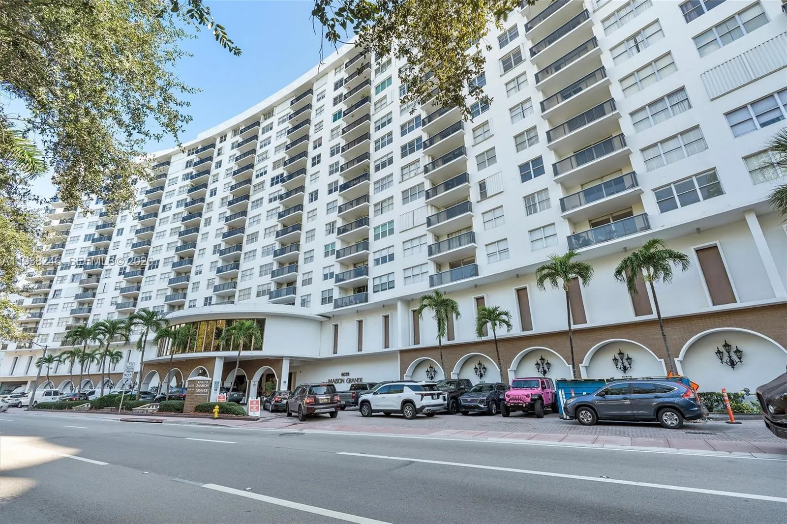 6039 Collins Ave # 1104, Miami Beach FL 33140