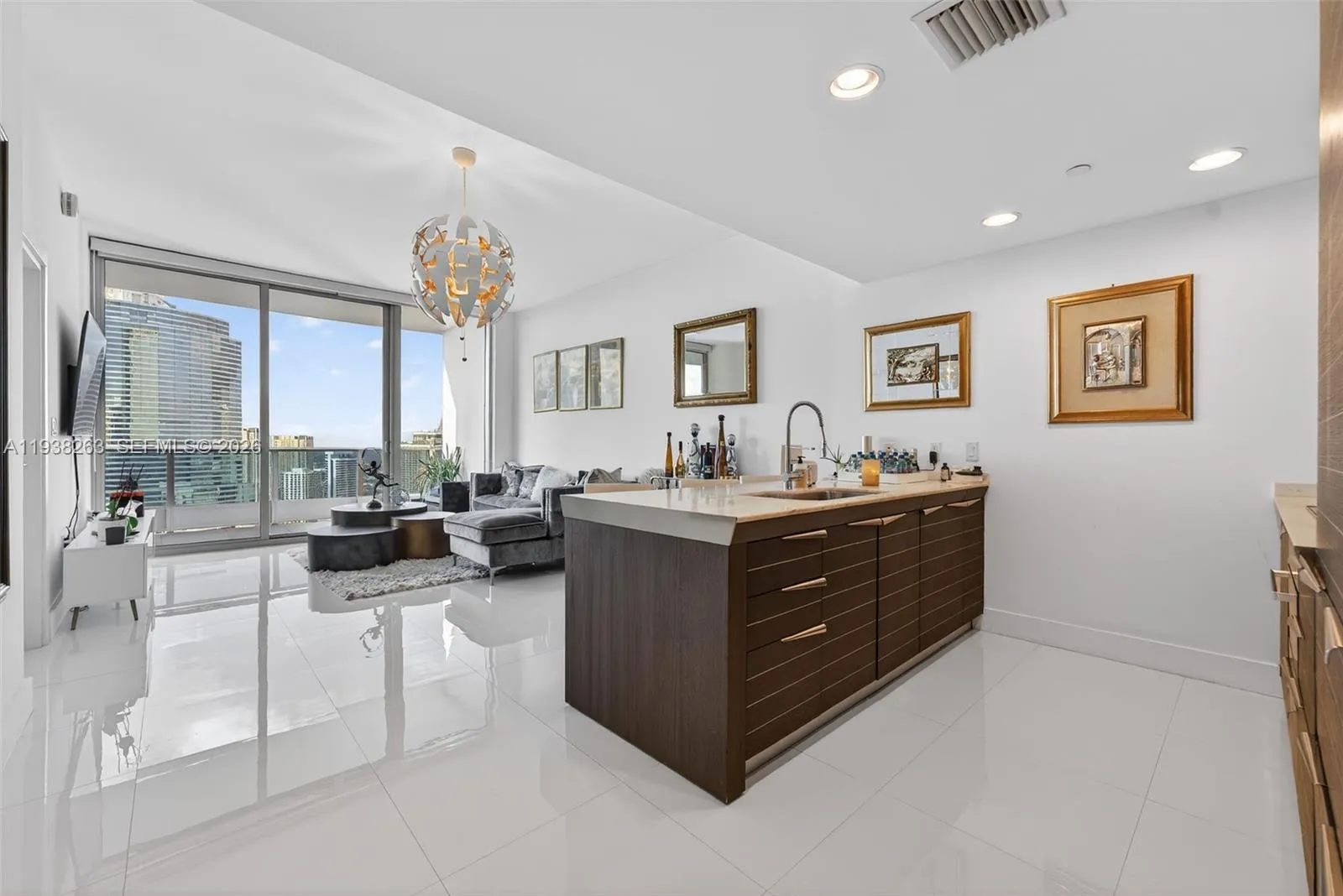 200 Biscayne Boulevard Way # 4414, Miami FL 33131