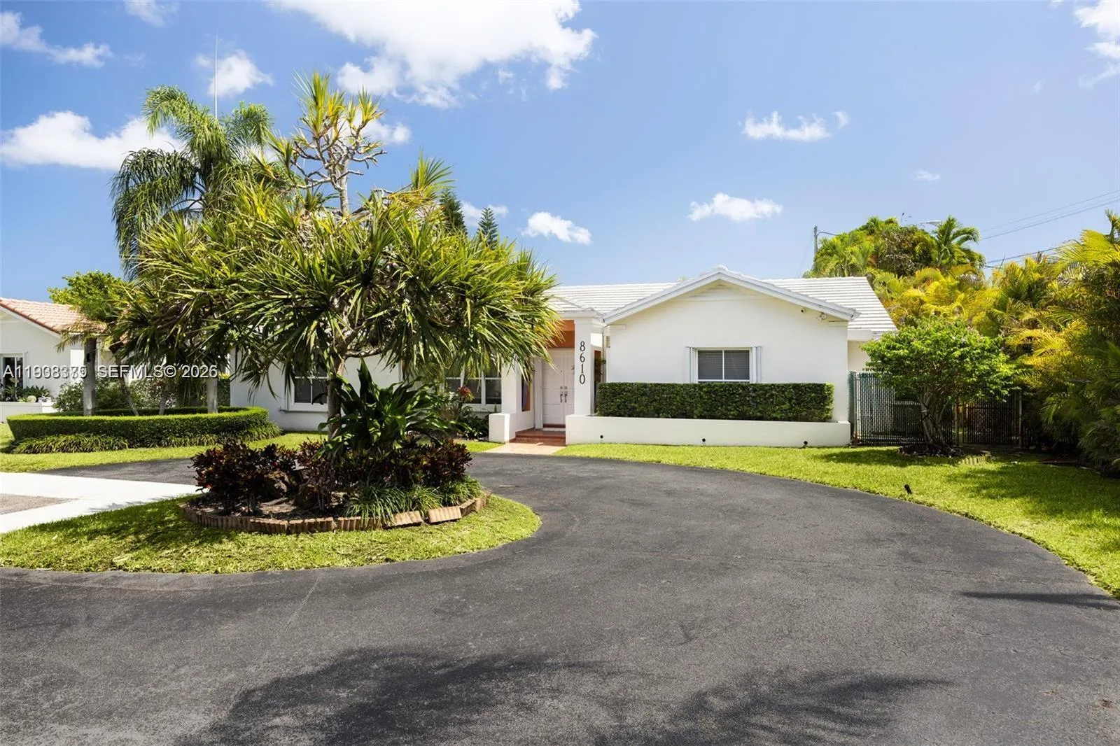 8610 SW 83rd St, Miami FL 33143