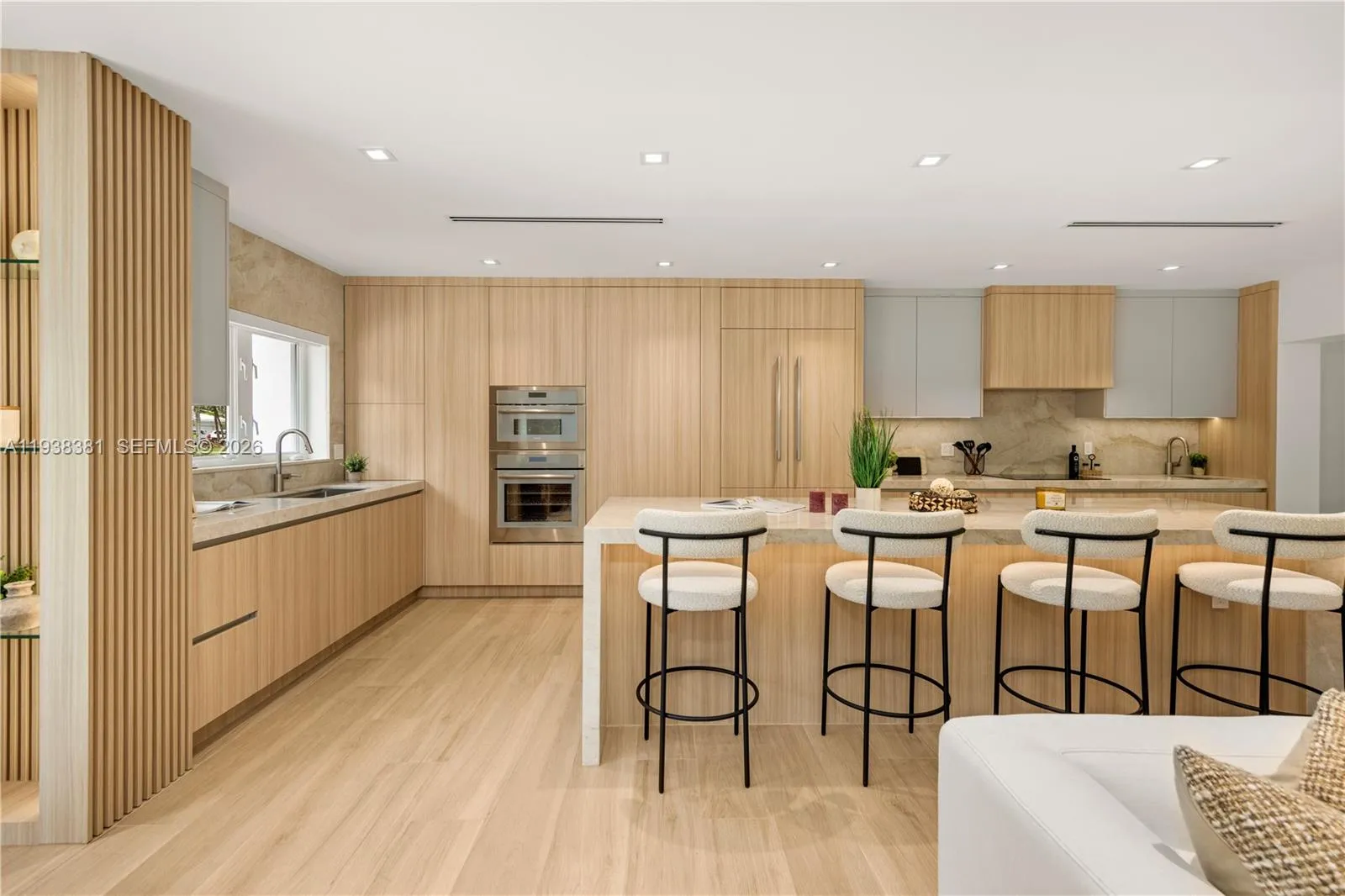 6011 Maynada St, Coral Gables FL 33146