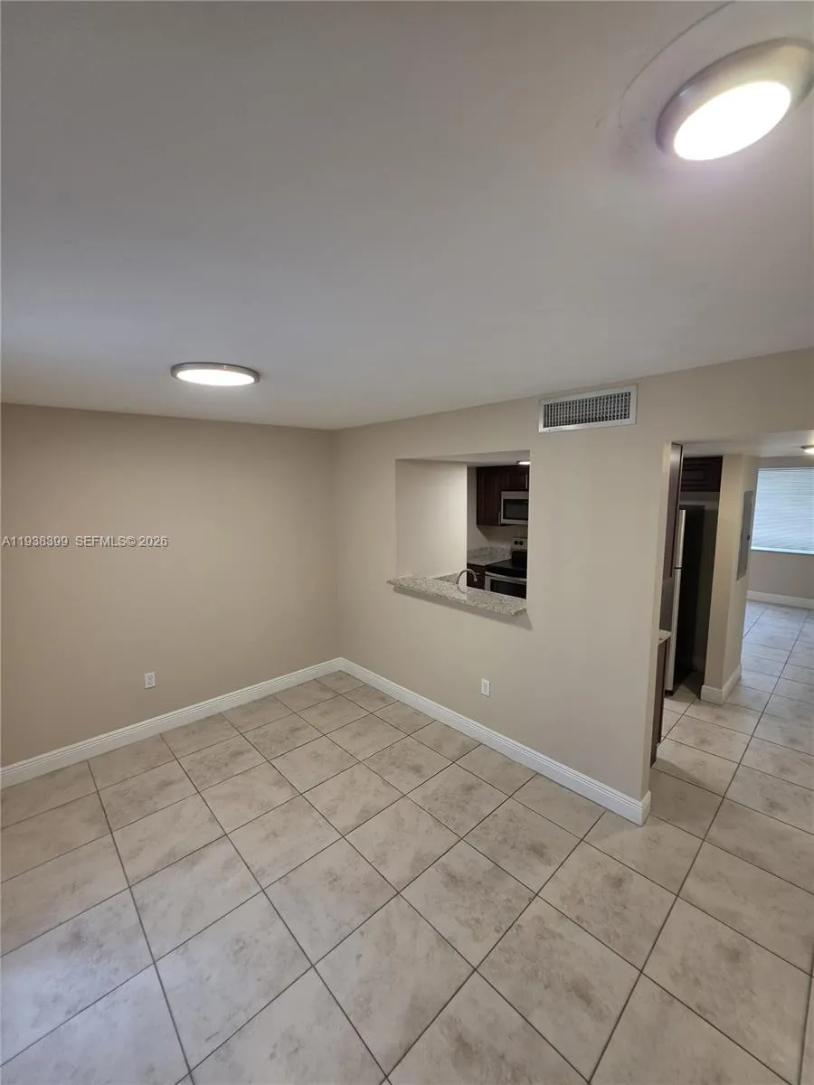 1990 NW 4th Ct # 7, Miami FL 33136