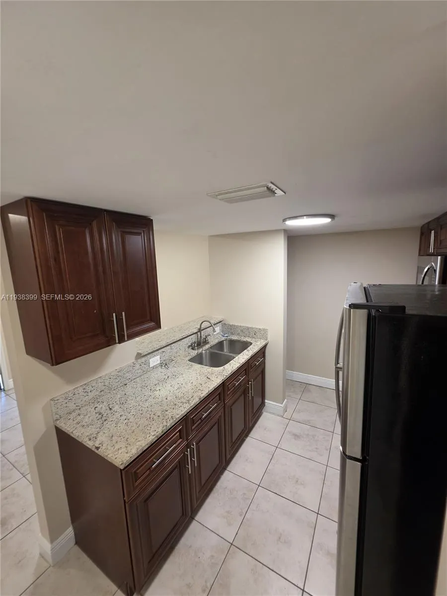 1990 NW 4th Ct # 7, Miami FL 33136