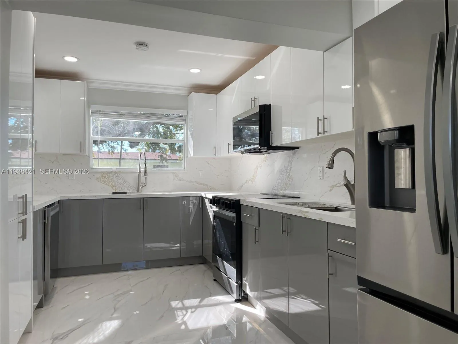 740 NE 181st St, Miami FL 33162