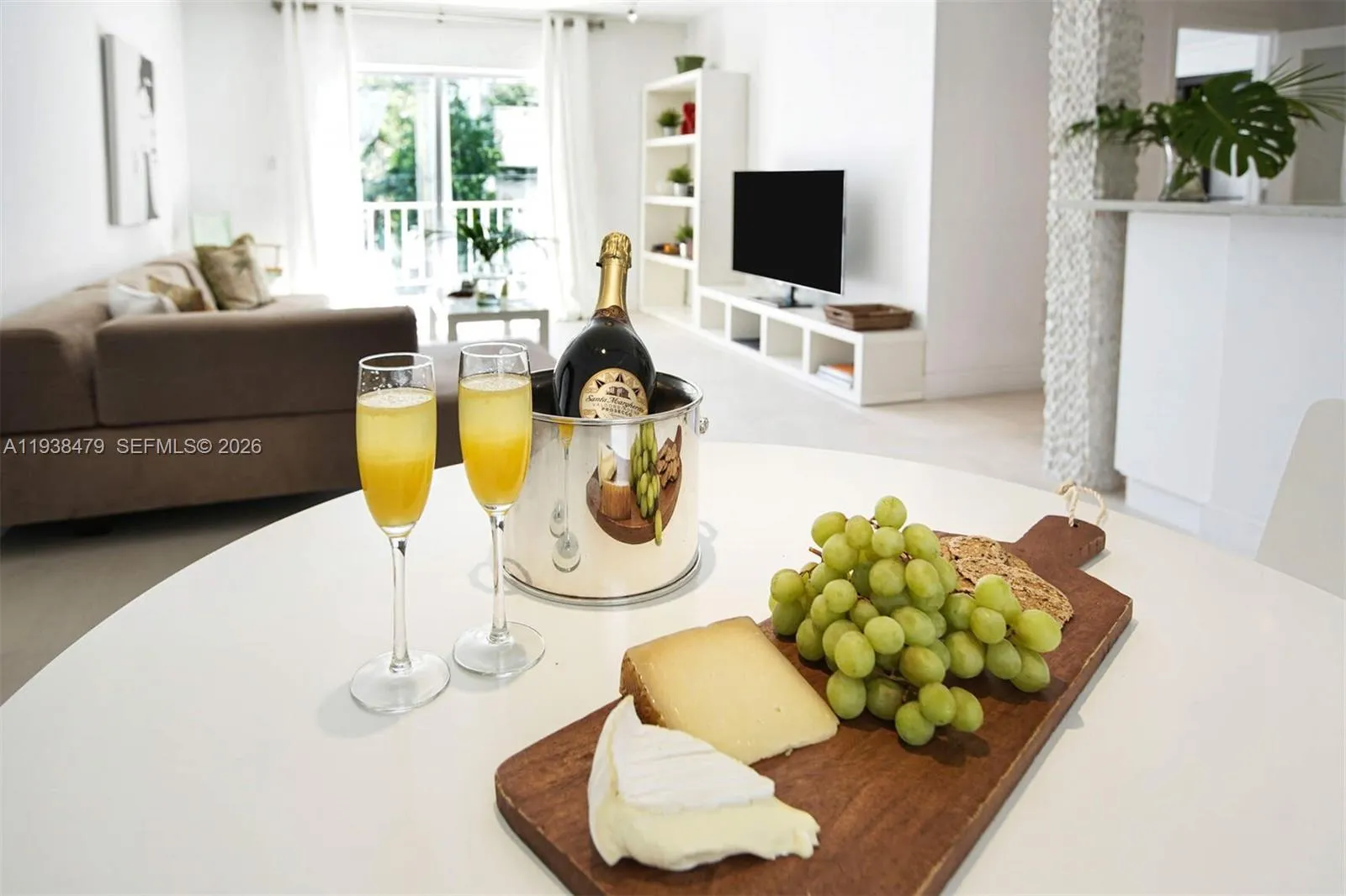 1 bedroom 2 bath for sale at 201 Jefferson Ave # 2E, Miami Beach FL 33139