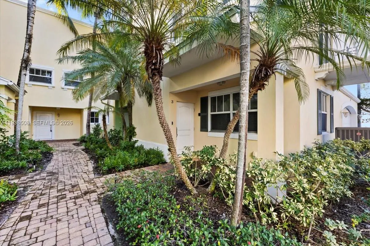 630 SE 15th St # 3, Fort Lauderdale FL 33316