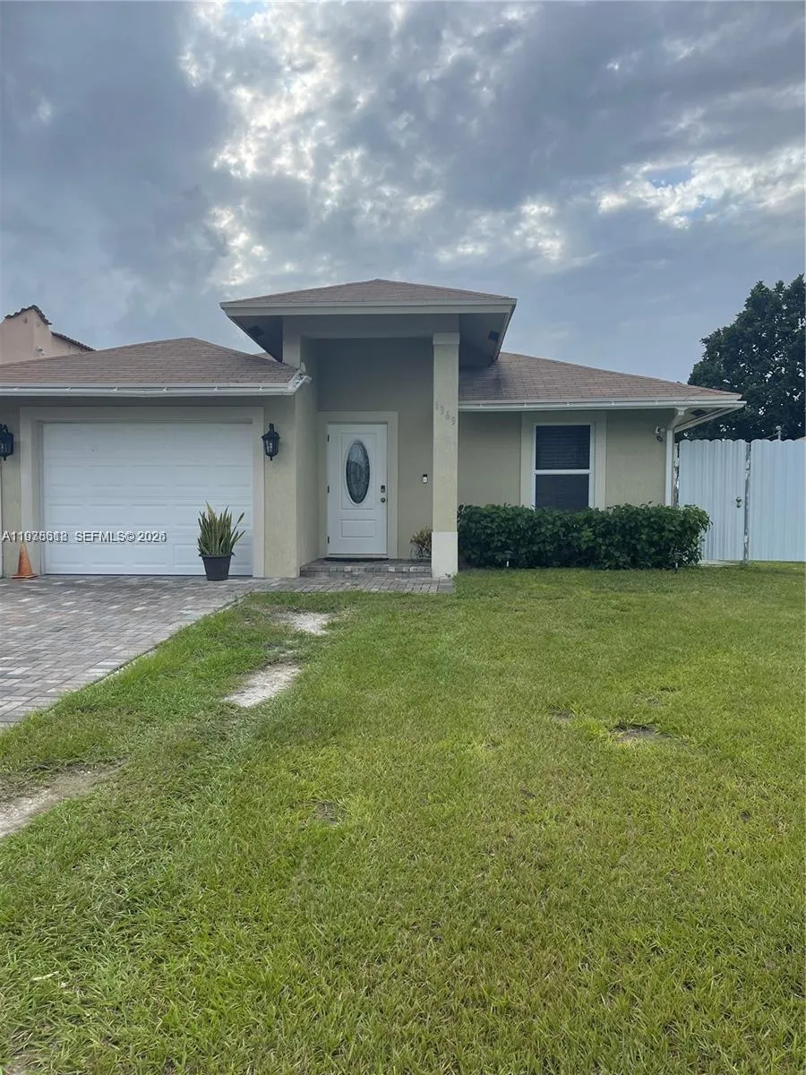 3 bedroom 2 bath for sale at 1369 Rainbow Ave, Palm Beach FL 33406