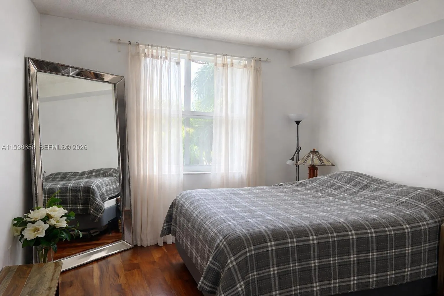 17150 N Bay Rd # 2412, Sunny Isles Beach FL 33160