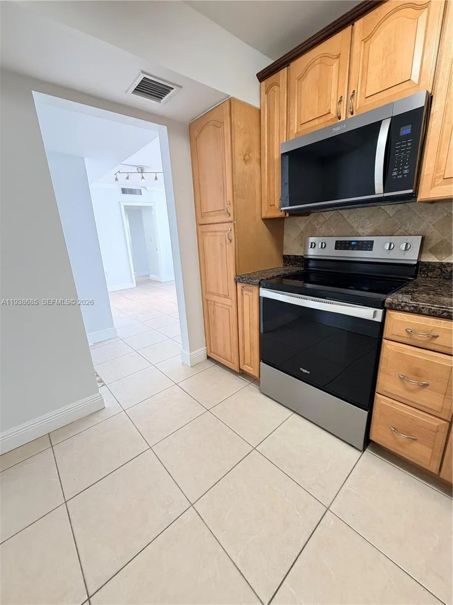 3701 N Country Club Dr # 1901, Aventura FL 33180