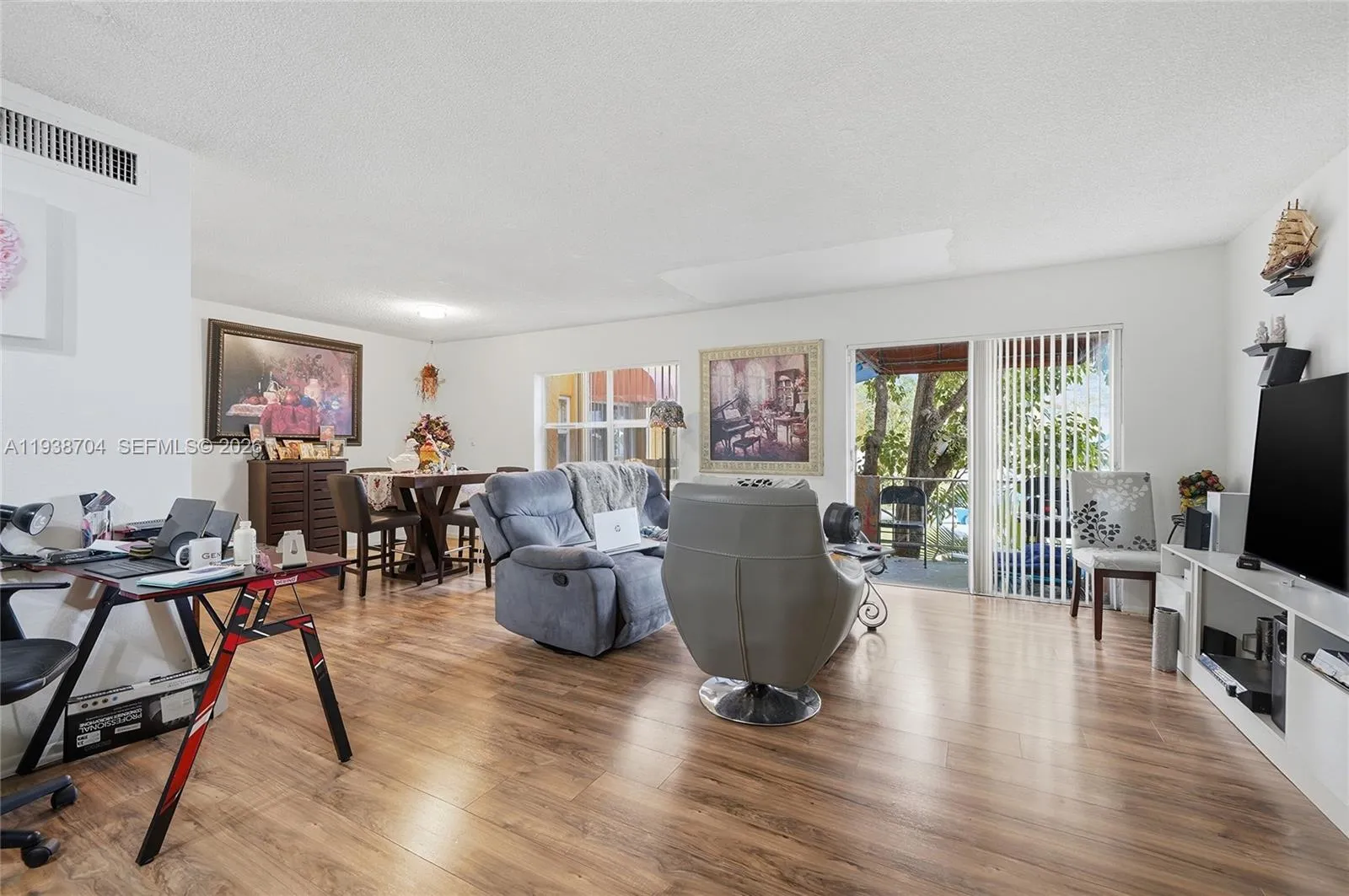 17901 NW 68th Ave # R206, Hialeah FL 33015