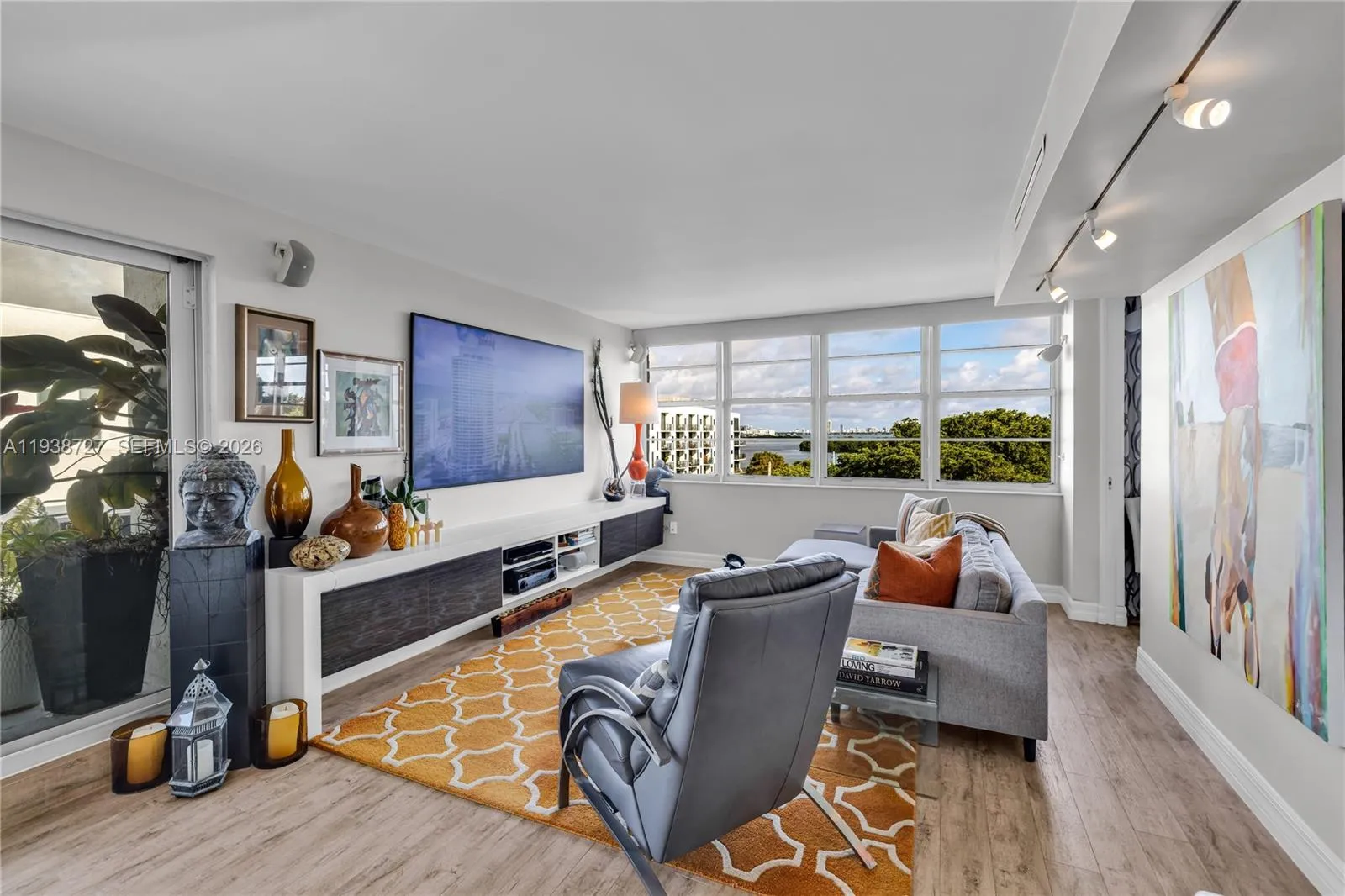 680 NE 64th St, Miami FL 33138