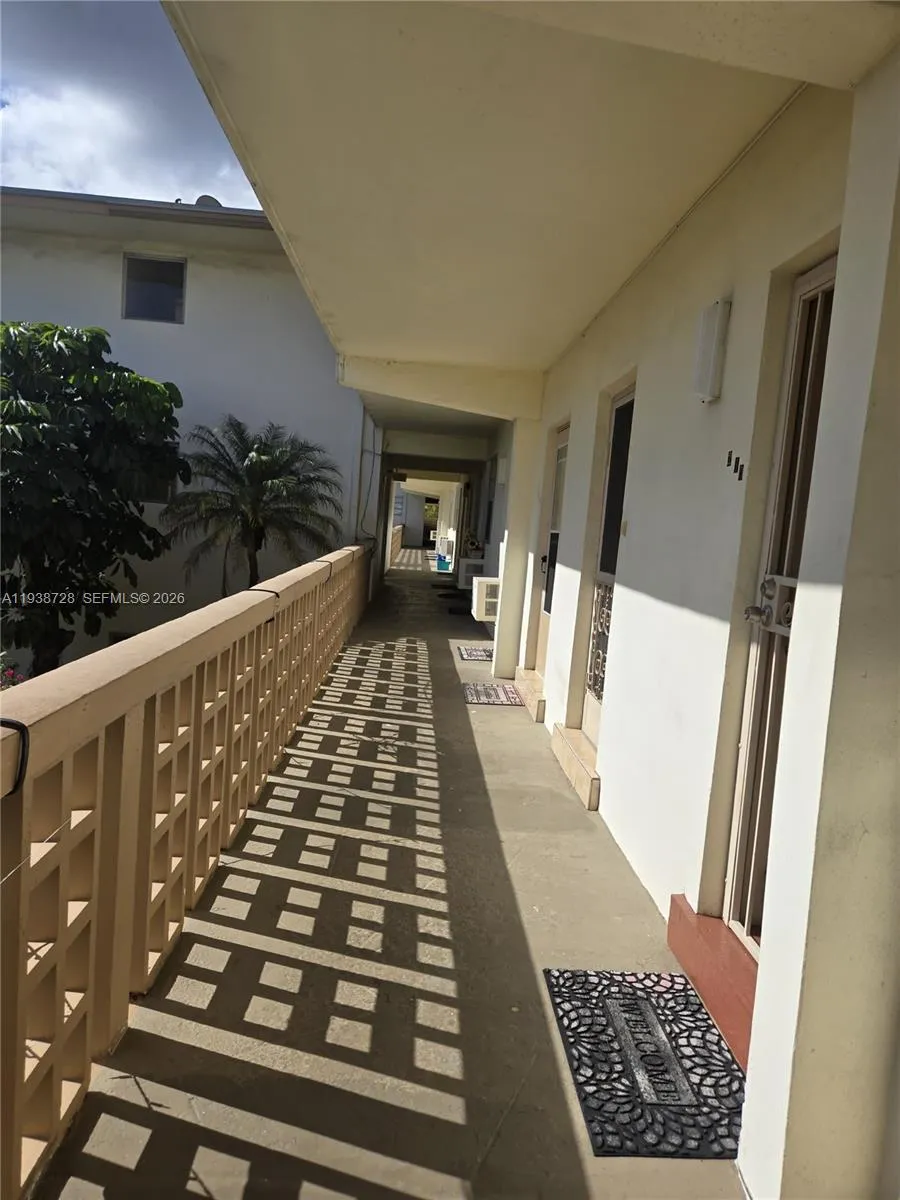 16801 NE 13th Ave # 210, Miami FL 33162