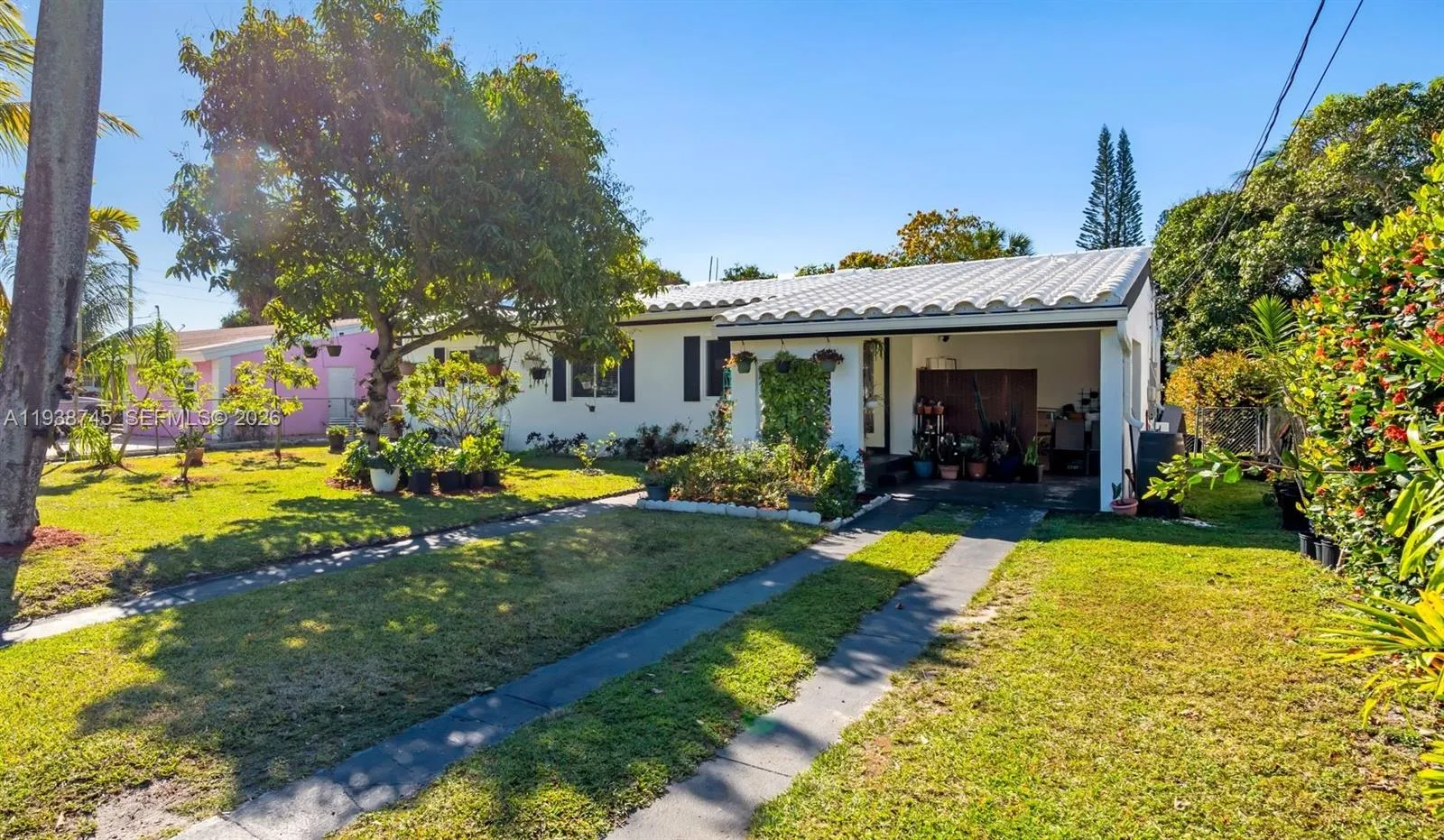 1522 NE 148th St, Miami FL 33161