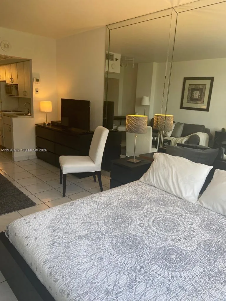 100 Lincoln Rd # A, Miami Beach FL 33139