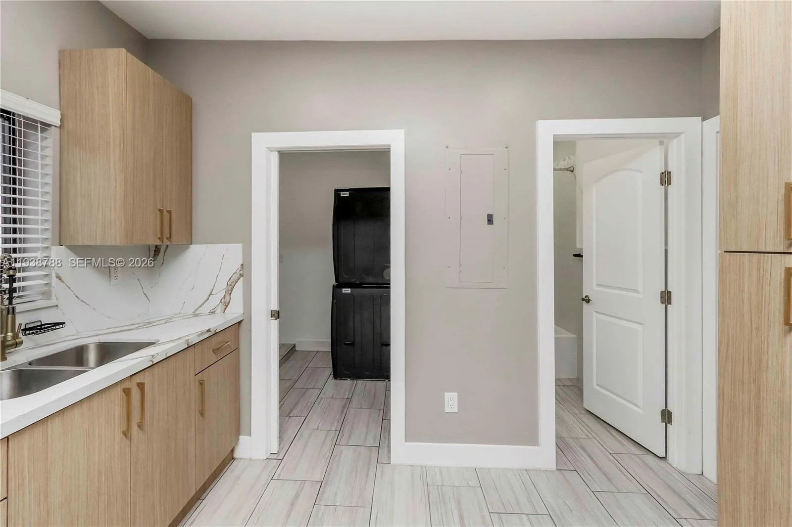 1545 NW 53rd St, Miami FL 33142