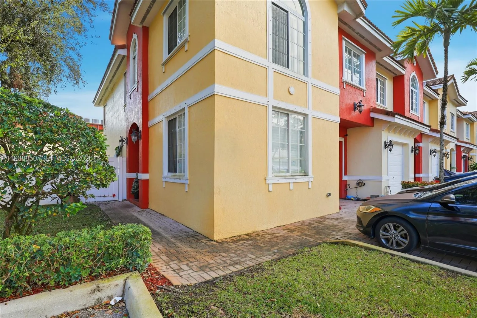 5355 SW 40th Ave, Dania Beach FL 33314