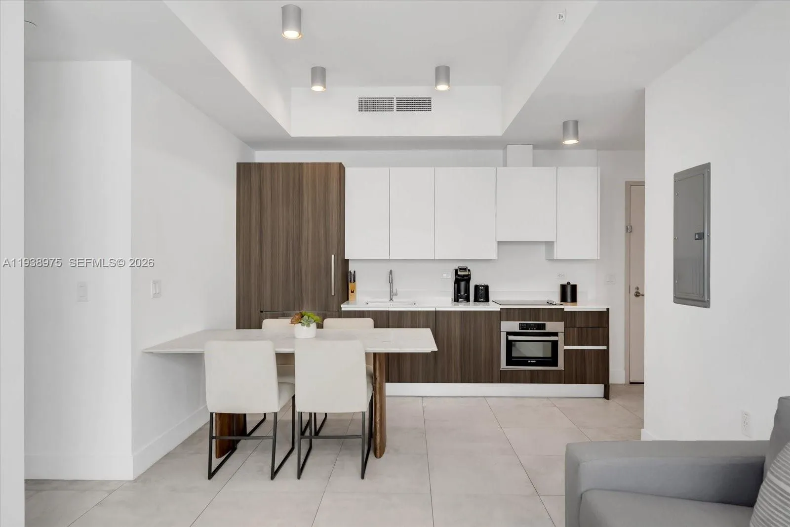 1 bedroom 1 bath for sale at 239 SW 9th St # 1603, Miami FL 33130