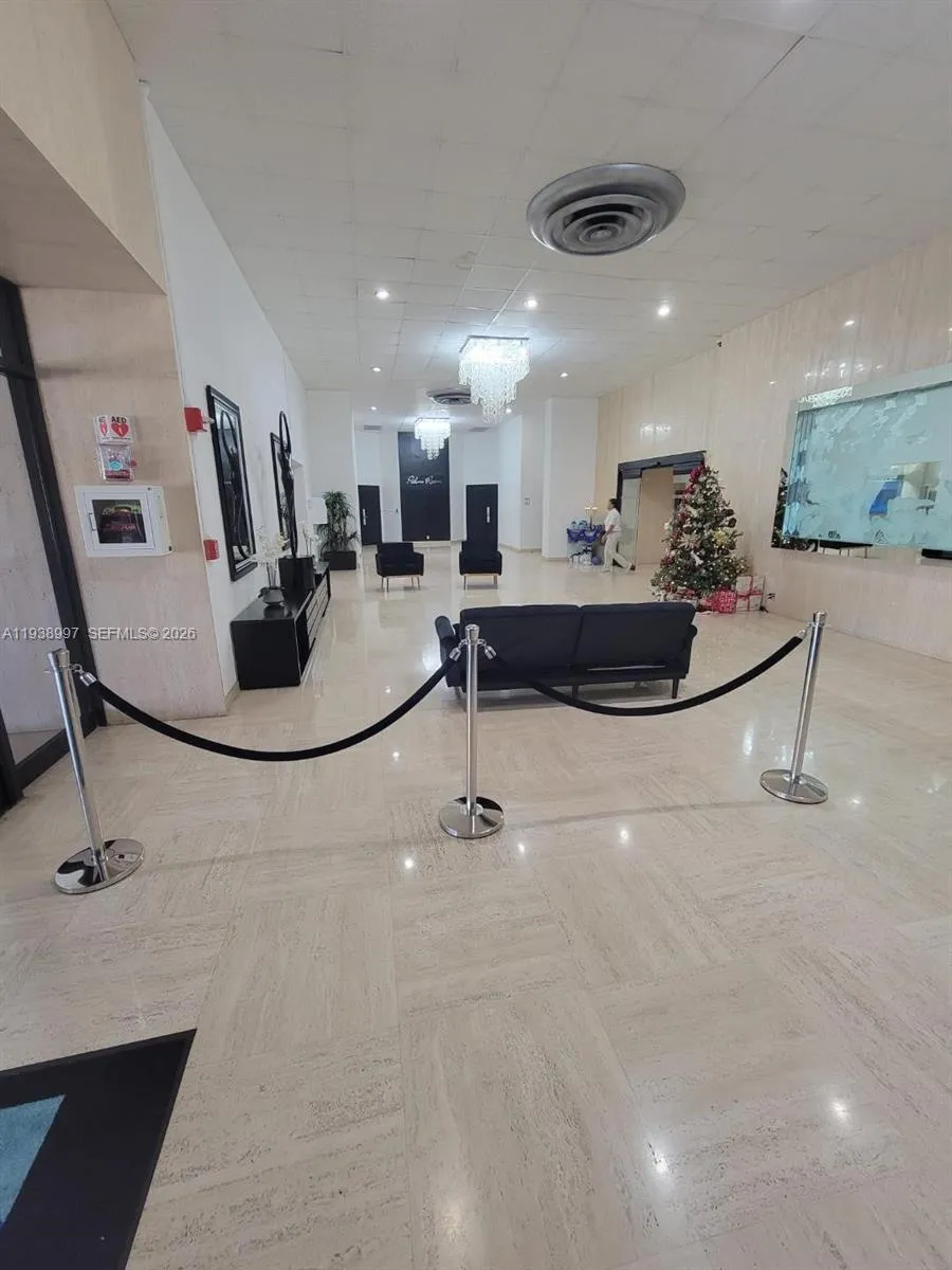 500 Three Islands Blvd # 709, Hallandale Beach FL 33009