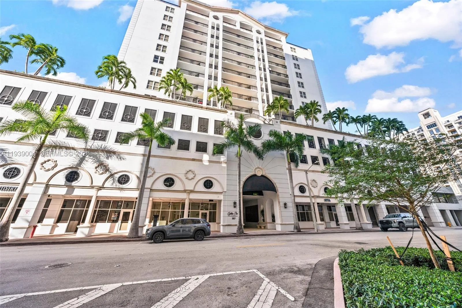 2 bedroom 2 bath for sale at 357 Almeria Ave # 1106, Coral Gables FL 33134