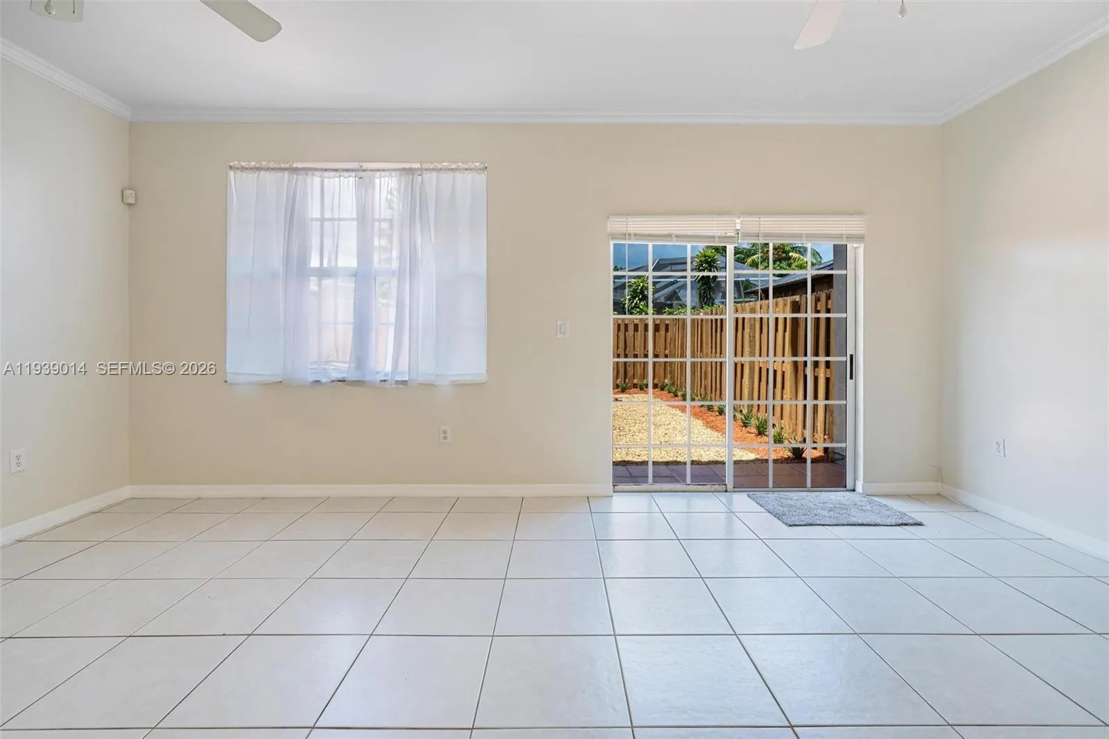 9135 SW 203rd Ter, Cutler Bay FL 33189