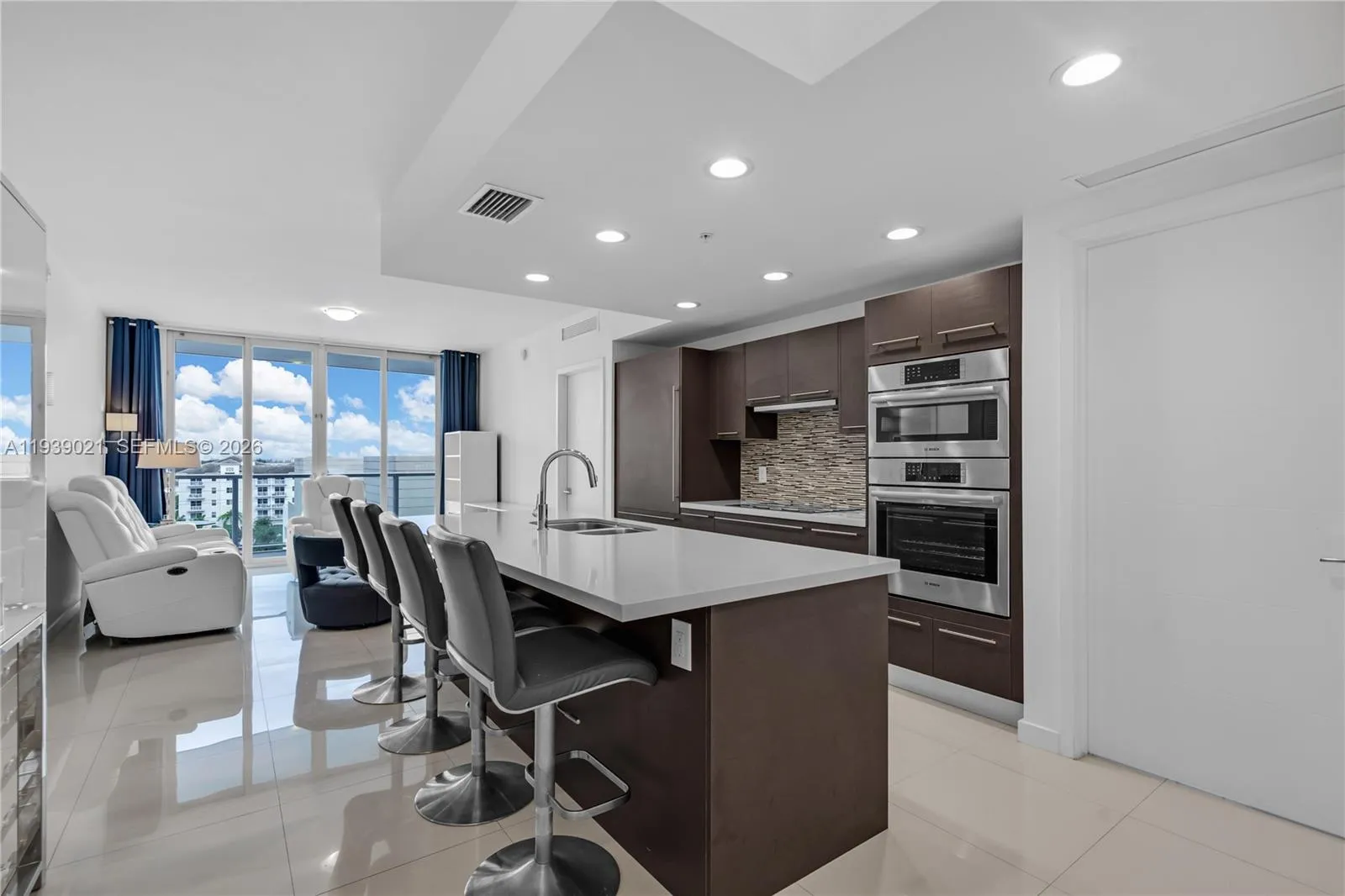 7751 NW 107th Ave # 716, Doral FL 33178