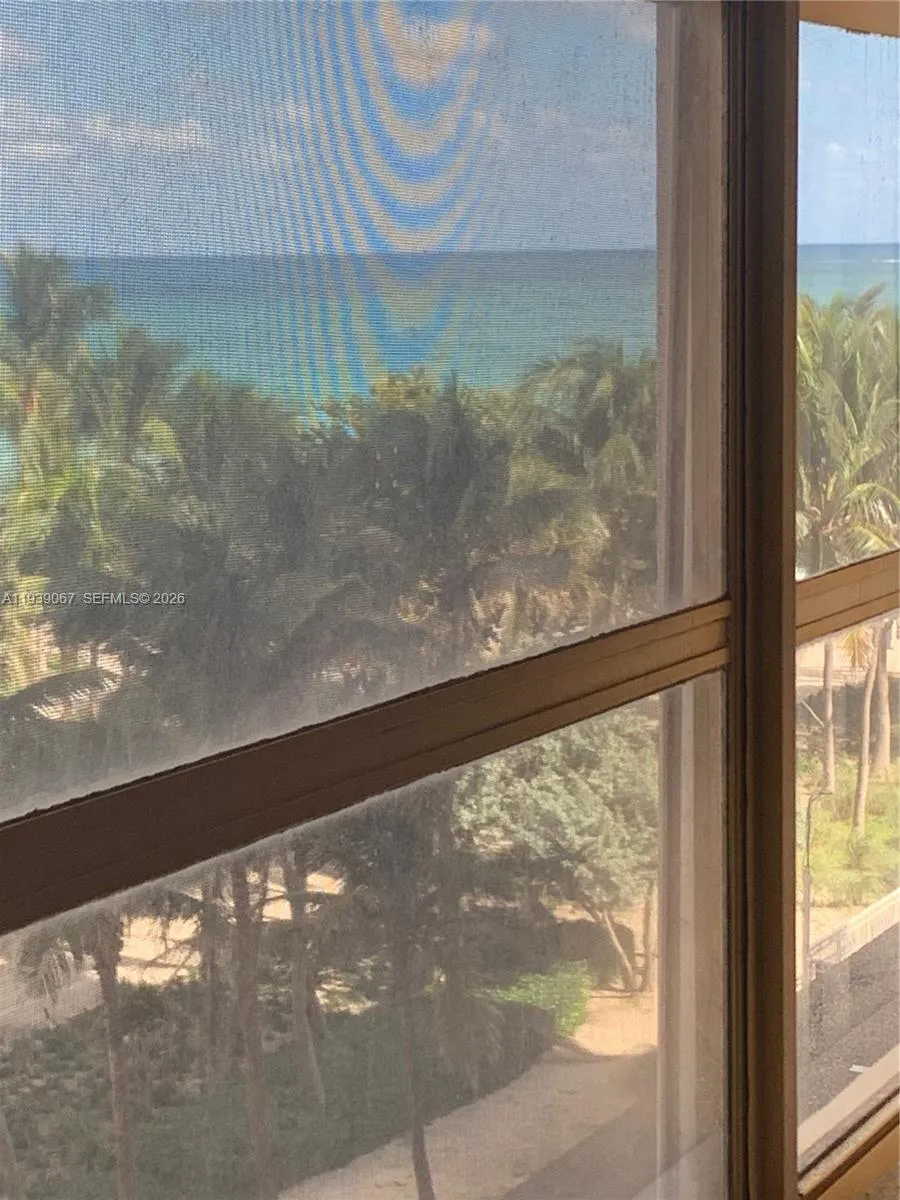 1 bath for rent at 19201 Collins Ave # 323, Sunny Isles Beach FL 33160