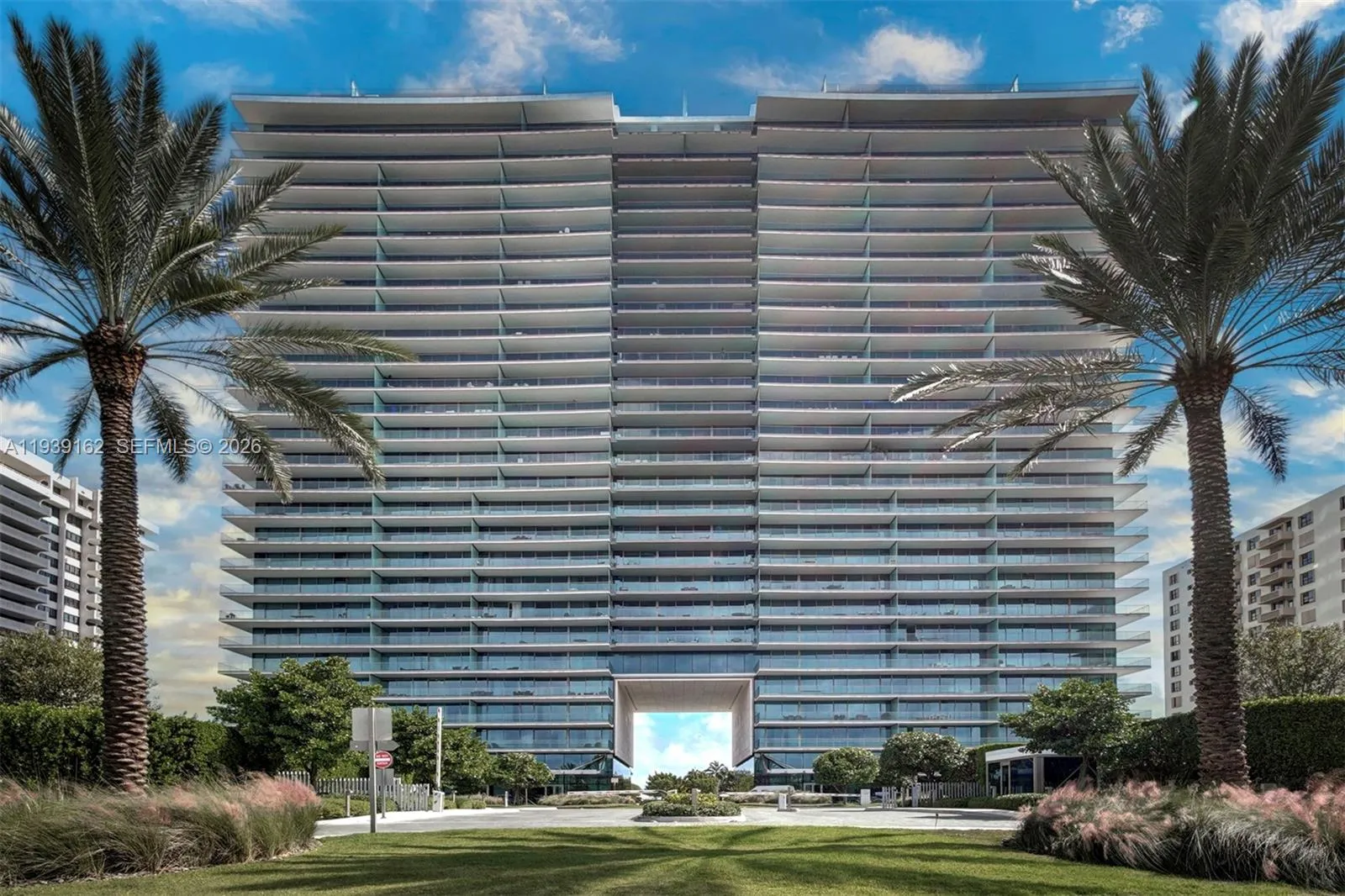 1 bedroom 1 bath for sale at 10201 Collins Ave # 804, Bal Harbour FL 33154