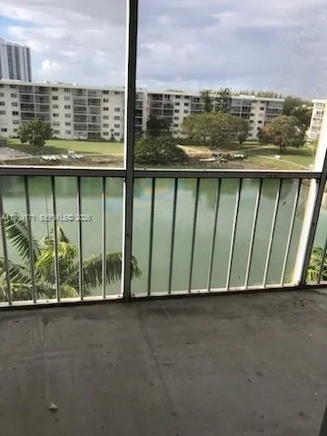 2855 Leonard Dr # H606, Aventura FL 33160
