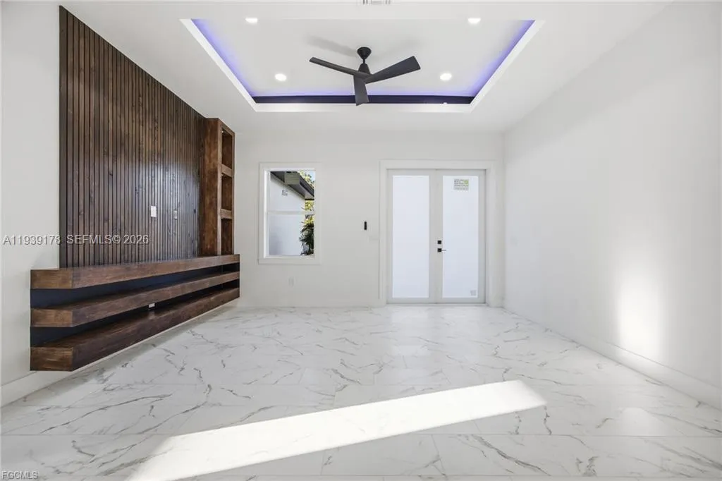 6050 N Moss Cir, La Belle FL 33935