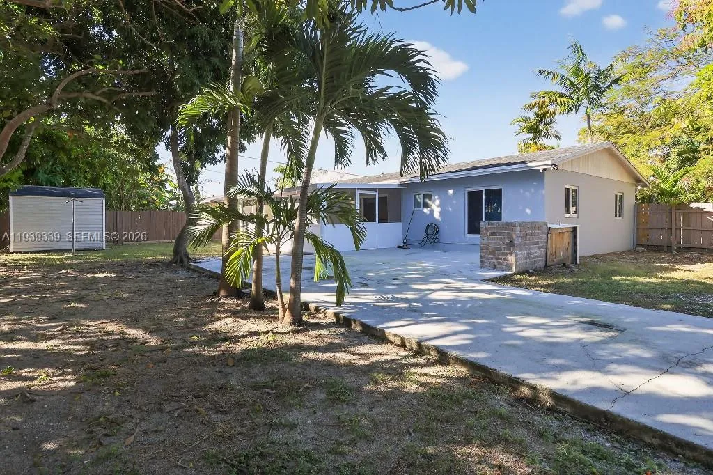 9900 SW 164th Ter, Miami FL 33157