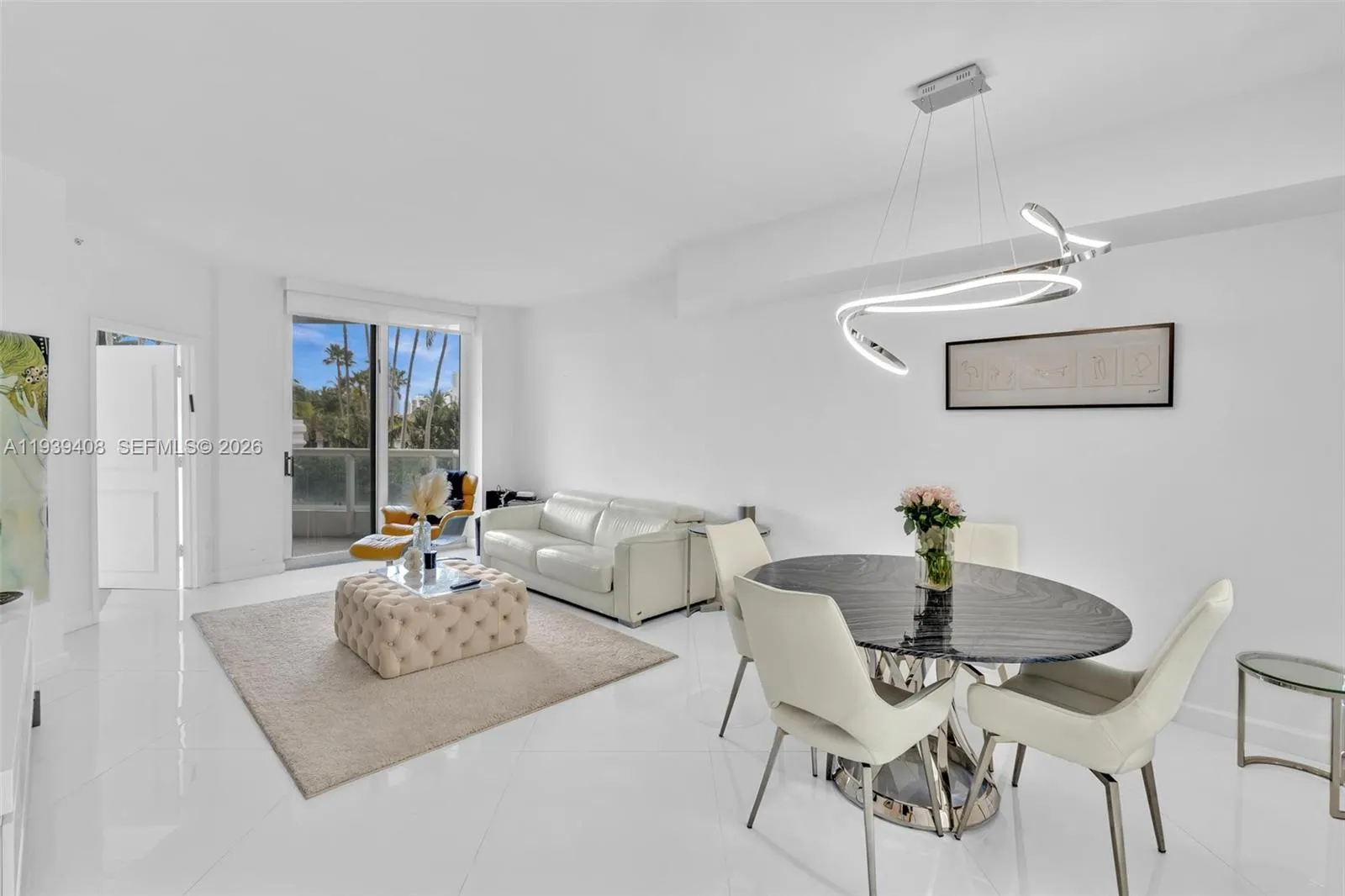 1 bedroom 1 bath for sale at 21050 Point Pl # 302, Aventura FL 33180
