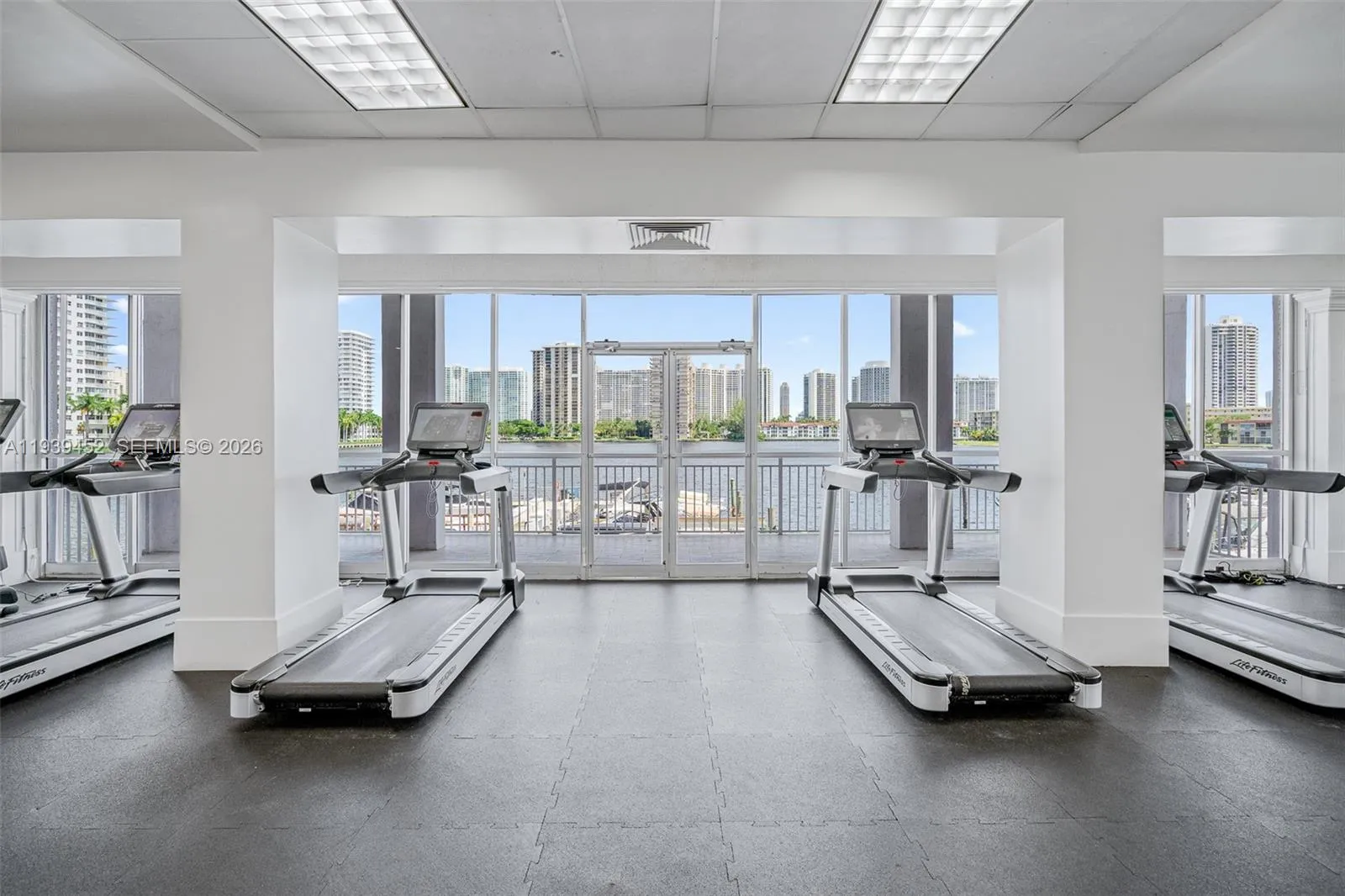 18021 Biscayne Blvd # 304, Aventura FL 33160